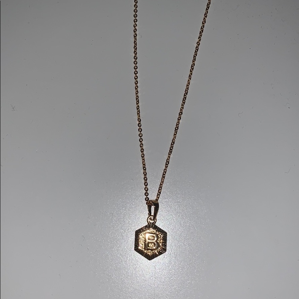 B necklace